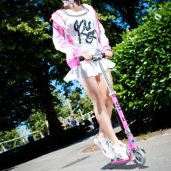 Πατίνι Micro Sprite – Φούξια -Ποδήλατα, τρίκυκλα, rollers, scooters Κατάστημα sprite pink motion02